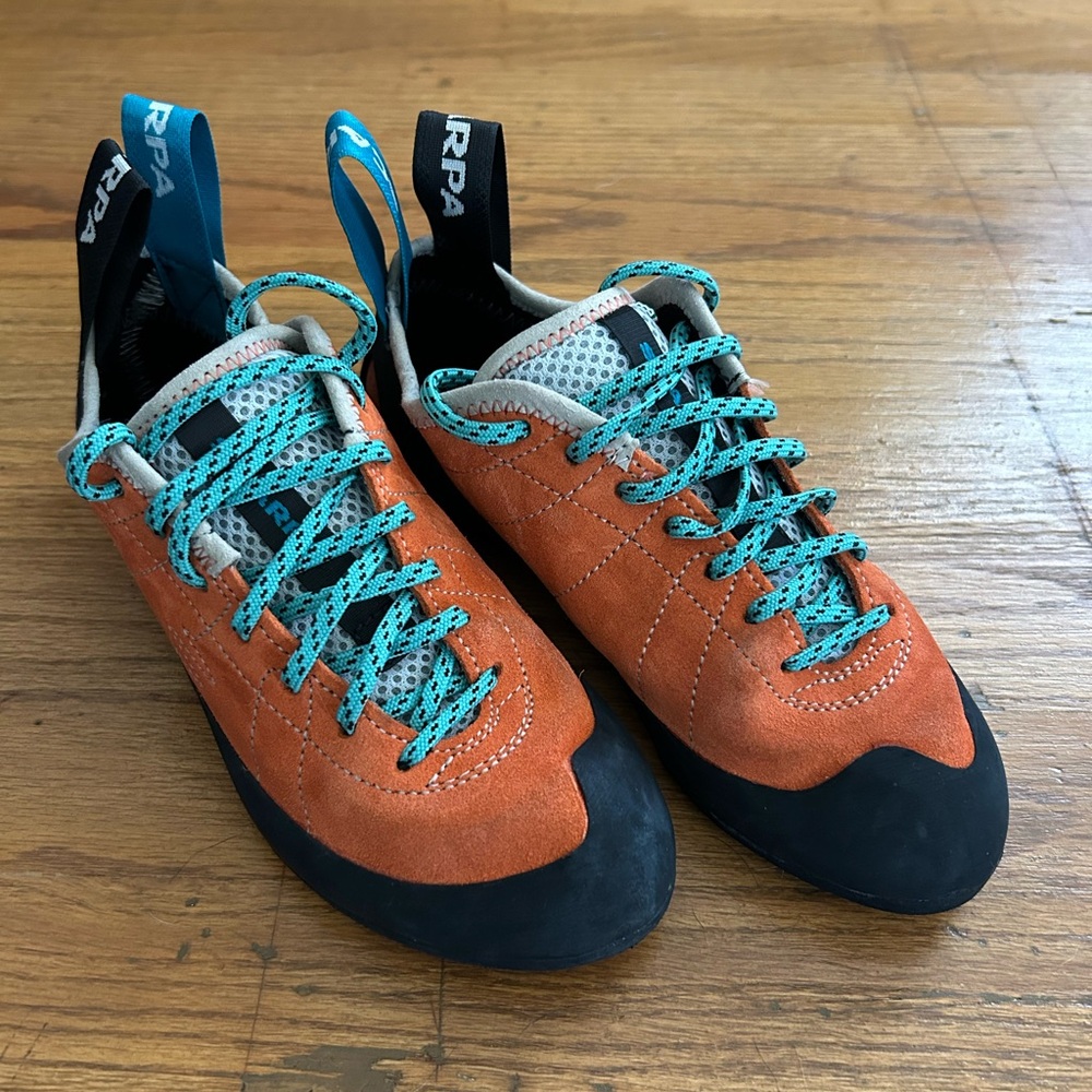 Scarpa Helix Orange Suede Women’s Climbing Shoes with Teal Laces